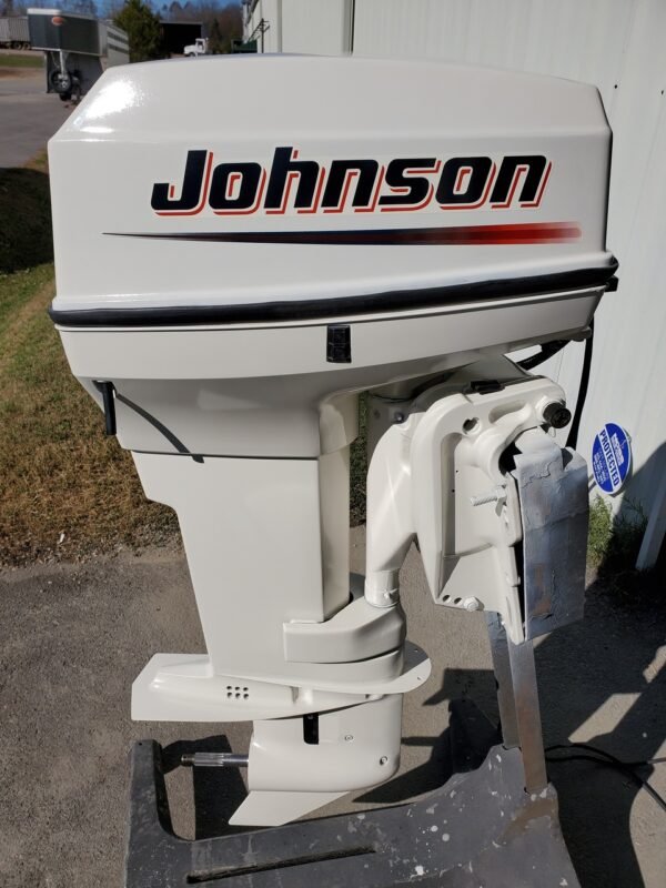 1998 Johnson 115 HP 4-Cylinder DFI 2-Stroke 20" (L) Outboard Motor