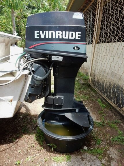 1990 Evinrude XP 200 HP V6 Carbureted 2 Stroke 20" (Long Shaft) Outboard Motor