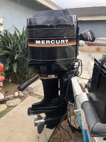 1986 Mercury 115 HP 6-Cylinder Carbureted 2-Stroke 20" (L) Outboard Motor